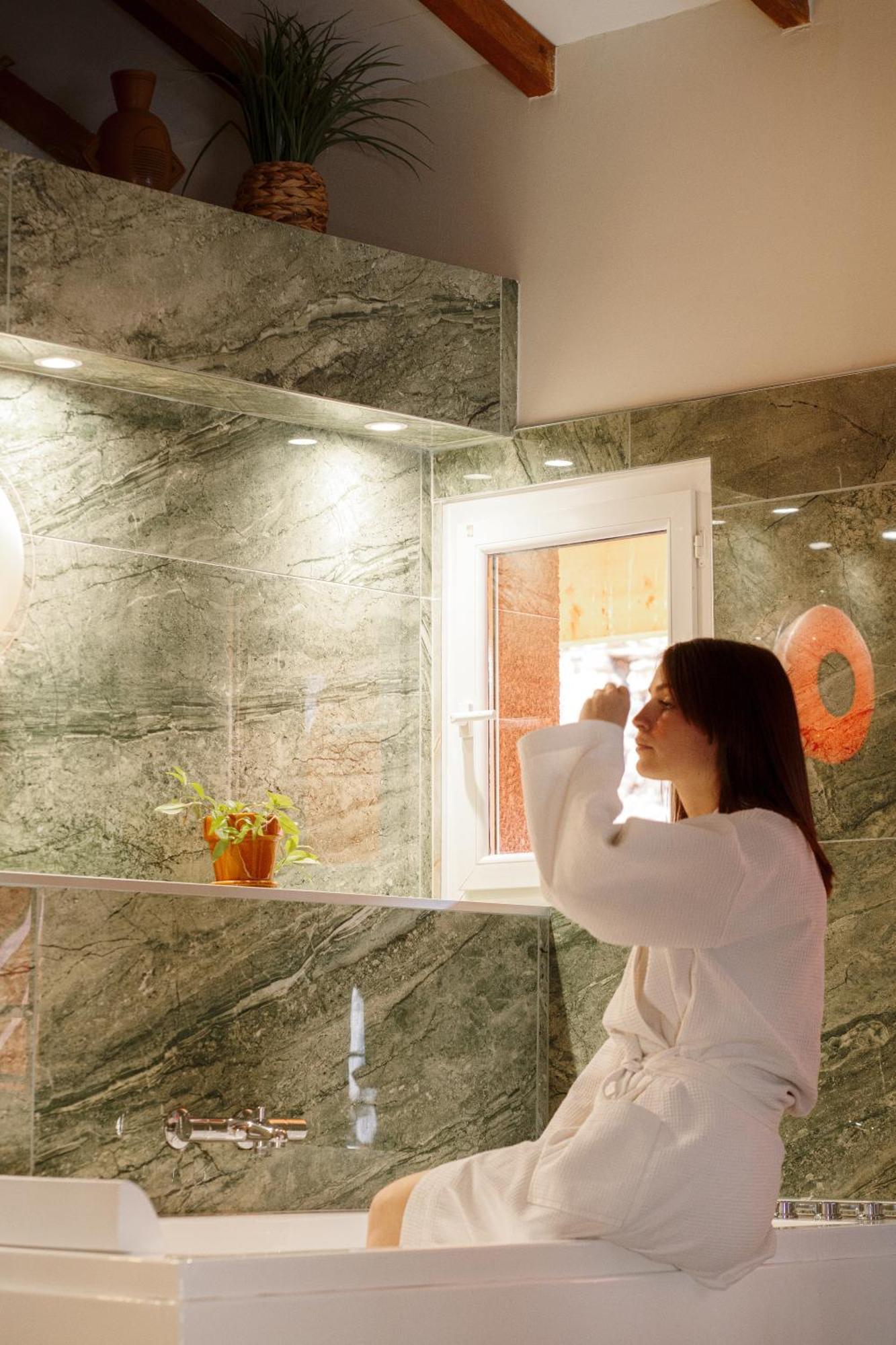 Appart Hotel Le 8 La Suite & Spa - Parking Gratuit - Mâcon Kültér fotó